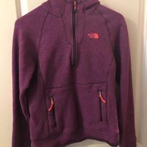 The North Face quarter zip - S